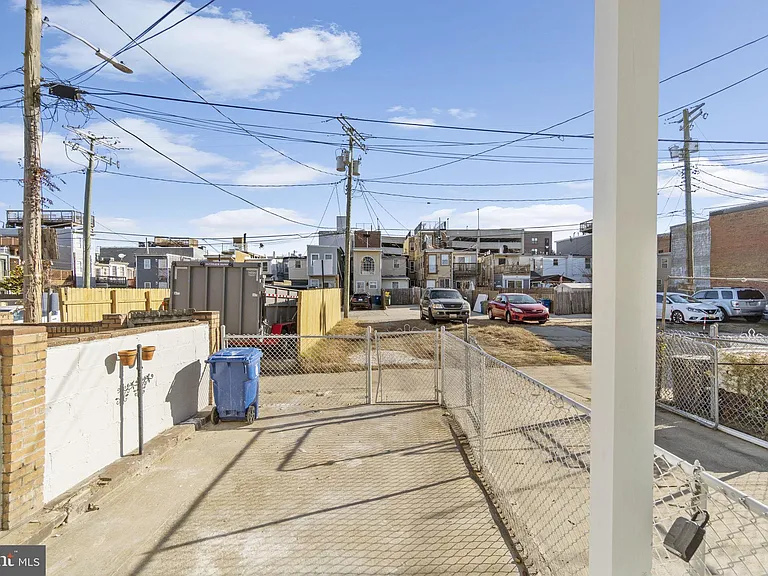 1825 S Hanover St — Photo 18