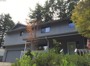 2502 Troy Ln, North Bend, OR 97459