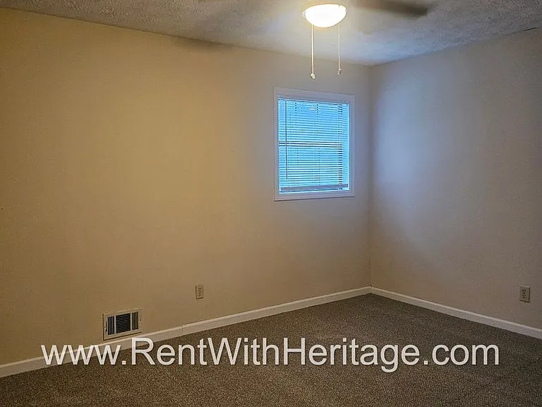 7268 Milam Rd — Photo 32
