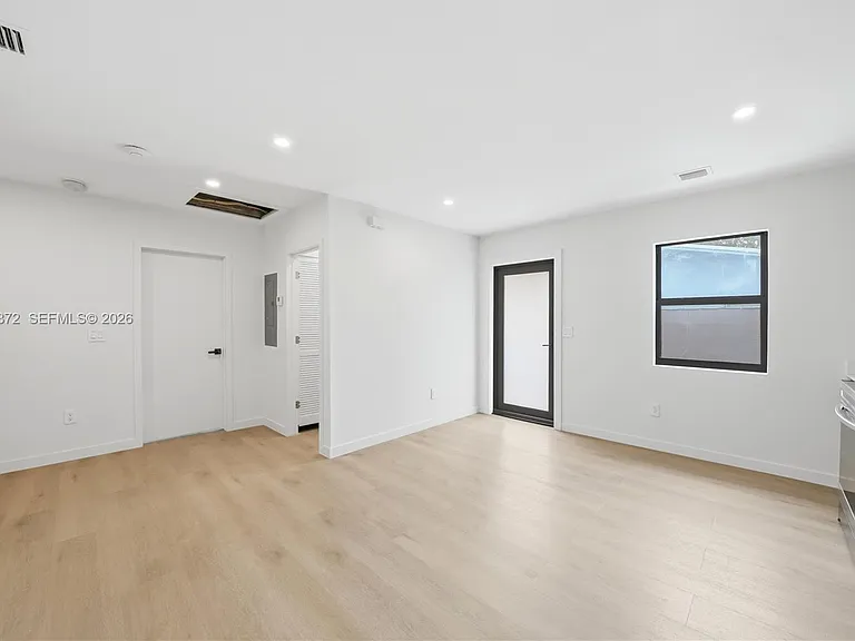 1861 NW 27th St #2 — Photo 6
