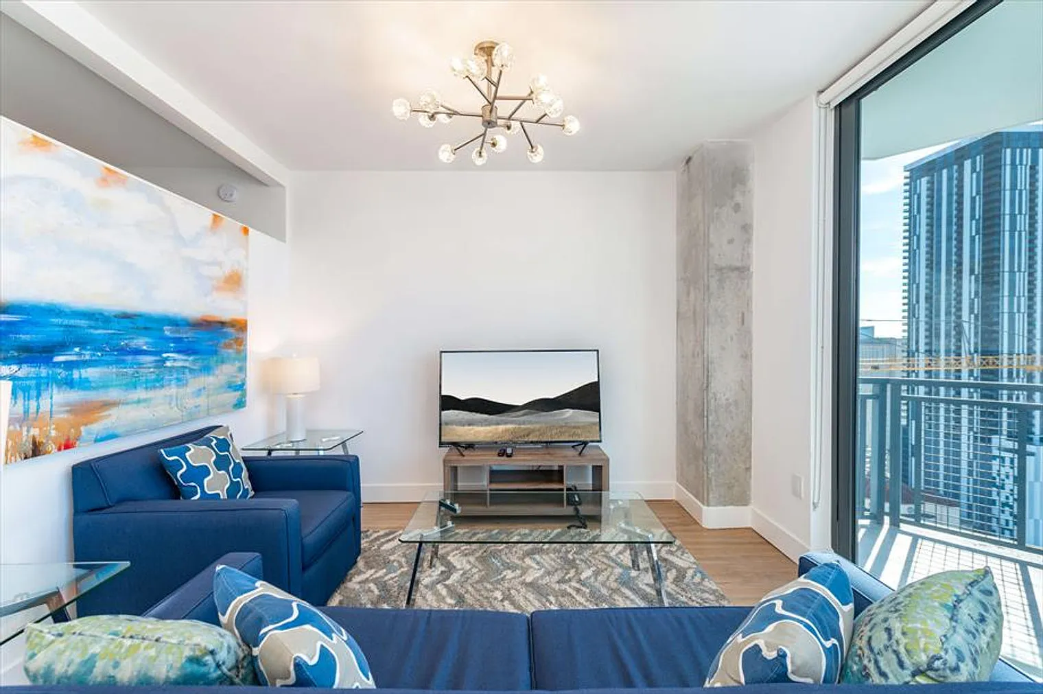 Studio, 1.0 bath, 592 sqft, $8,100 — Photo 1