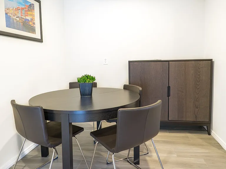 1823 Pelham Ave #8 — Photo 23