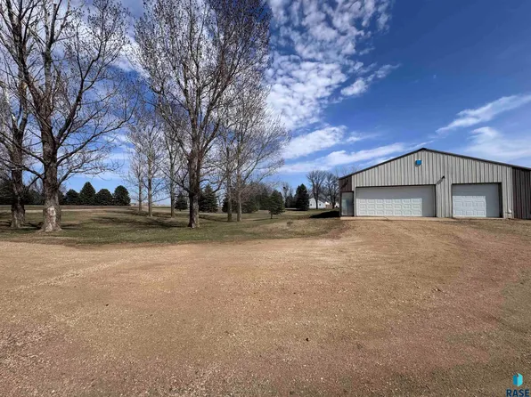 46535 280th St, Lennox, SD 57039