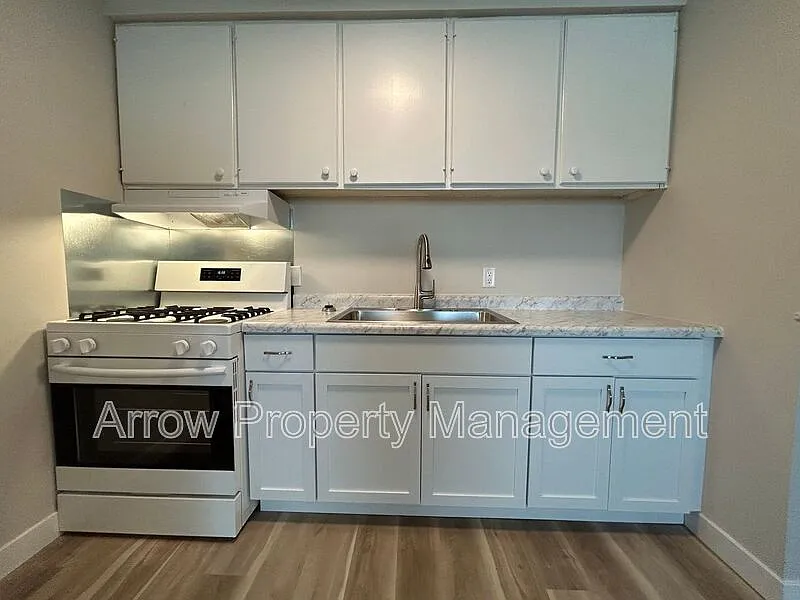 1 bed, 1.0 bath, $775 — Photo 4