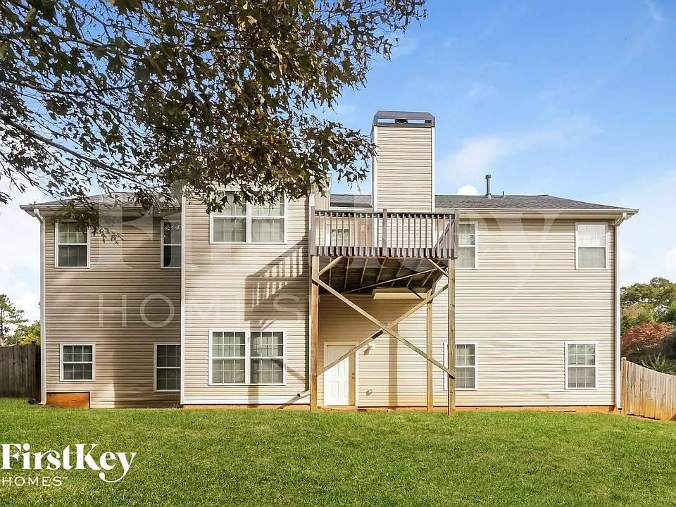 88 Wyndham Walk