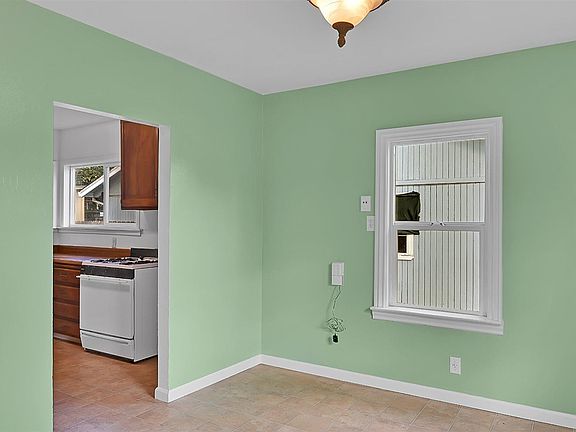 5th image of 307 Dorman Ave