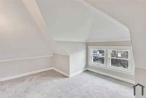 9403 Columbia Ave — Photo 14