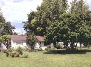 19 Maplewood Dr, Hebron, OH 43025