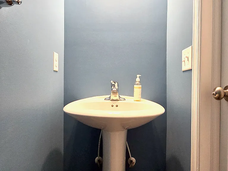 3034 Meridian Cmns #B — Photo 16