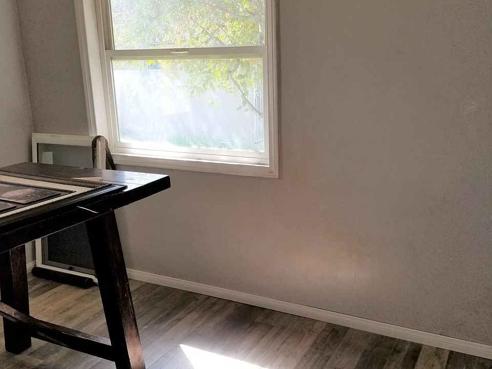 1st image of 557 Roberds Ave