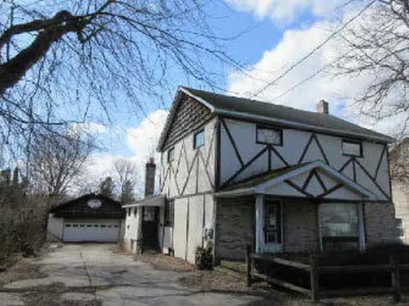 693 Lynn St, Central City, PA 15926