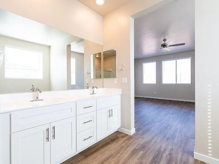 The Reserve at Westpark — Photo 12