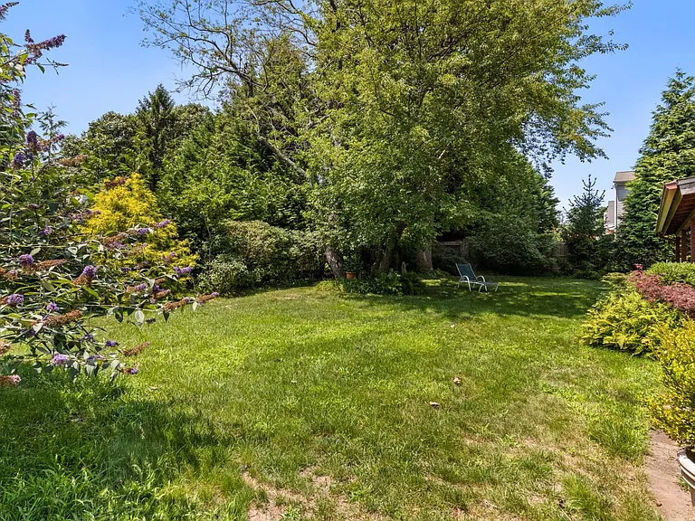 1 Gegan Dr — Photo 23