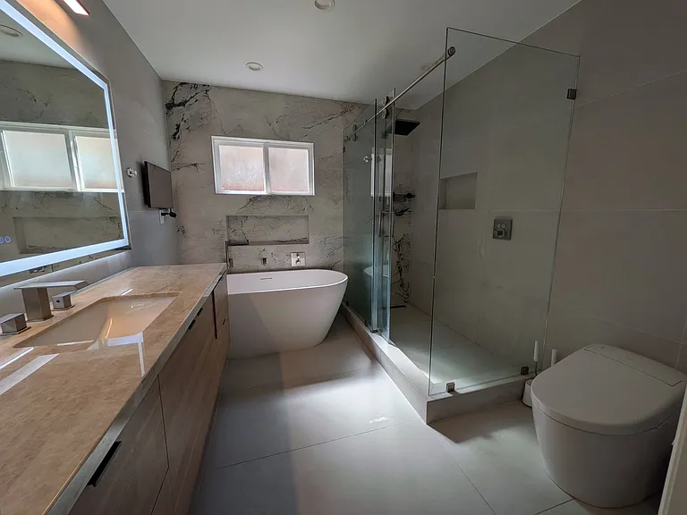 high end master bathroom