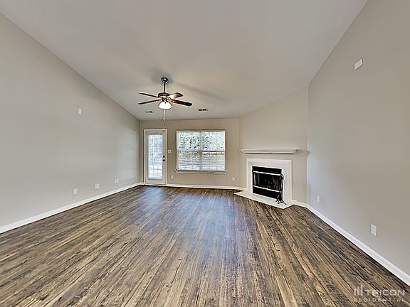 3rd image of 7804 Sullivans Trace Dr