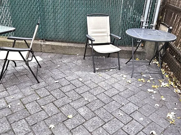 327 Jackson Street image 46 of 47