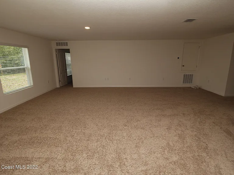 1450 Traverse St SE — Photo 6
