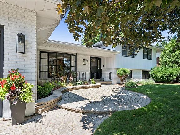 4th image of 56 Thornridge Cres