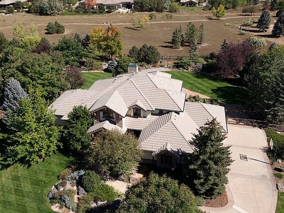 2nd image of 8652 Portico Ln