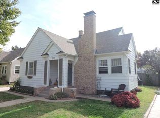 305 E 17th Ave, Hutchinson, KS 67501