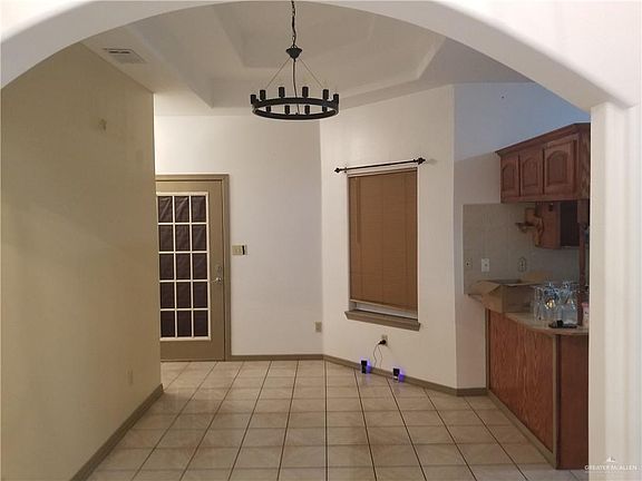 2nd image of 1310 Dove Ln