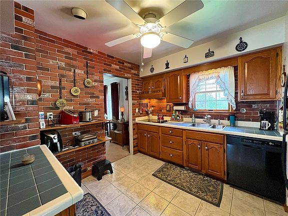 4th image of 102 Abiline Ln