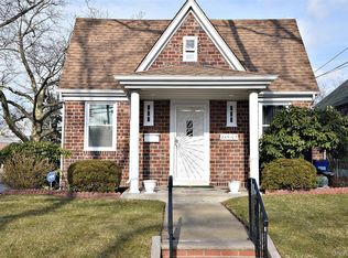 24903 Rushmore Ter, Little Neck, NY