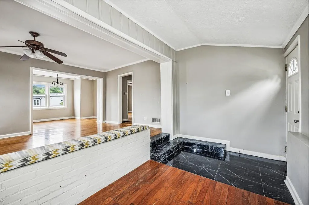 2 bed, 992 sqft, $2,200 — Photo 4