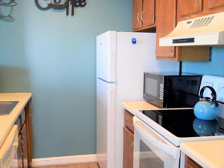39 W Grand Ave #24 — Photo 7