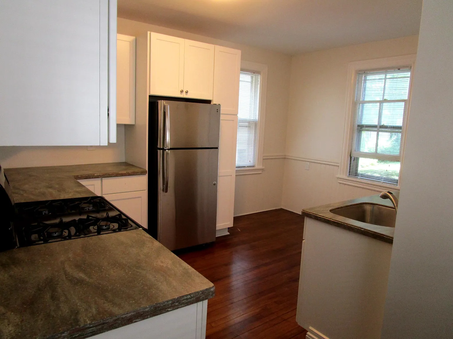 1 bed, 675 sqft, $1,200 — Photo 2