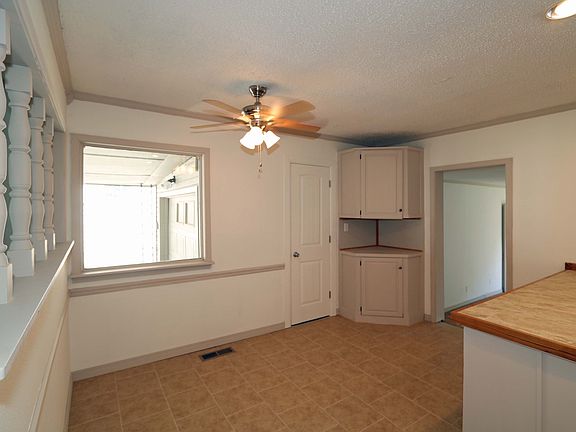 3rd image of 213 S 71st Ave E