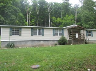 4583 N Grapevine Rd, Charleston, WV 25320