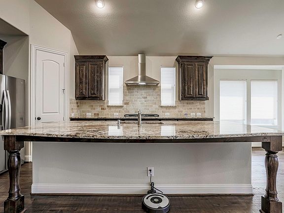 5th image of 13055 Grattan Ct