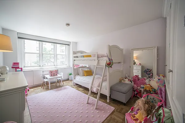 Sold by Edwards & Noble Properties LTD | media 18