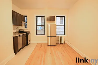 Rented by Link NY Realty