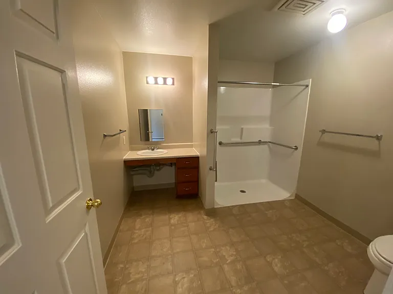 3725 Stephens Ave — Photo 12