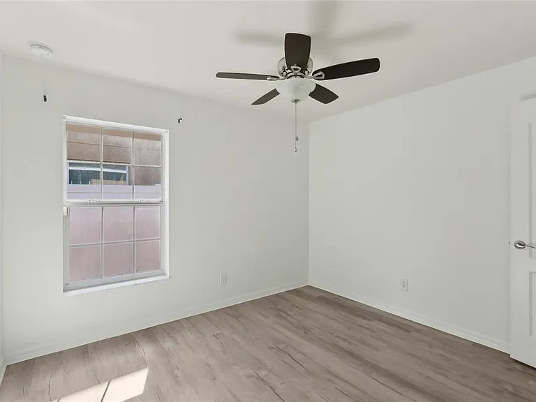 109 James Cir — Photo 18