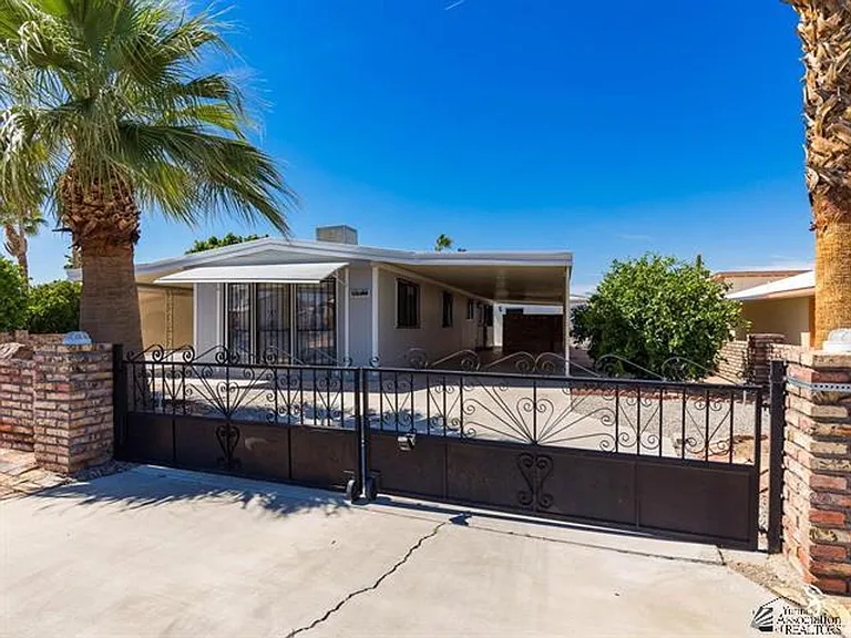 13388 E 41st Dr — Photo 6