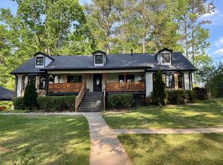 4680 Derrick Rd, Atlanta, GA 30349