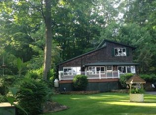 35 Lakeside Dr, Highland Lakes, NJ 07422