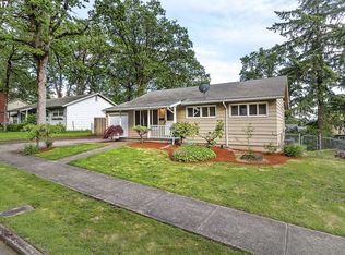 645 E Hereford St, Gladstone, OR 97027