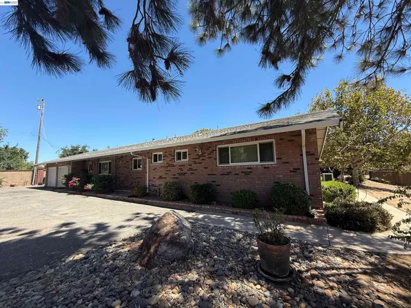3360 Doyle Rd, Oakley, CA 94561