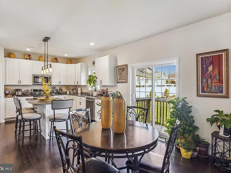29780 Captain Adamouski St — Photo 12