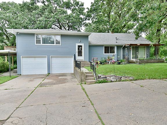 4th image of 1300 10th St NE