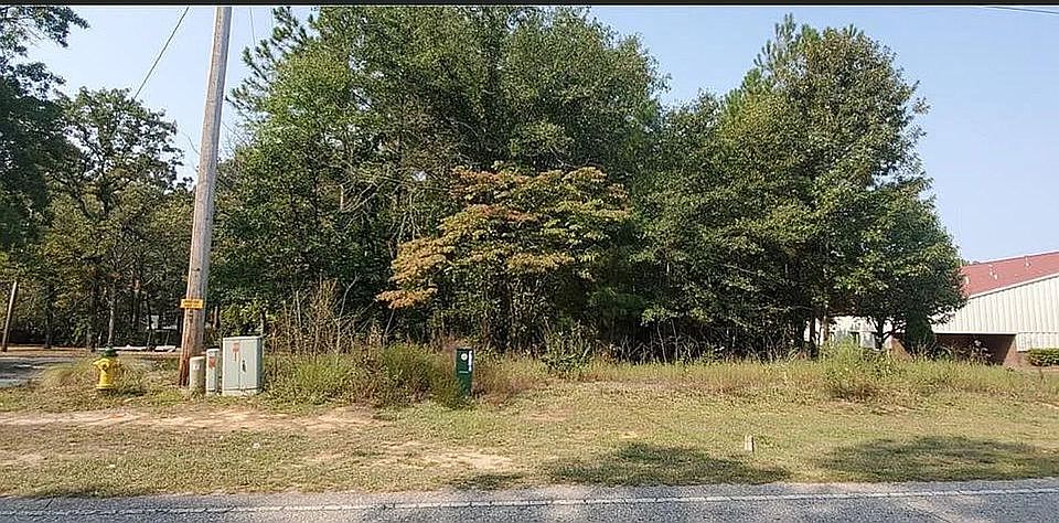 2nd image of 6678 Bailey Lake Rd