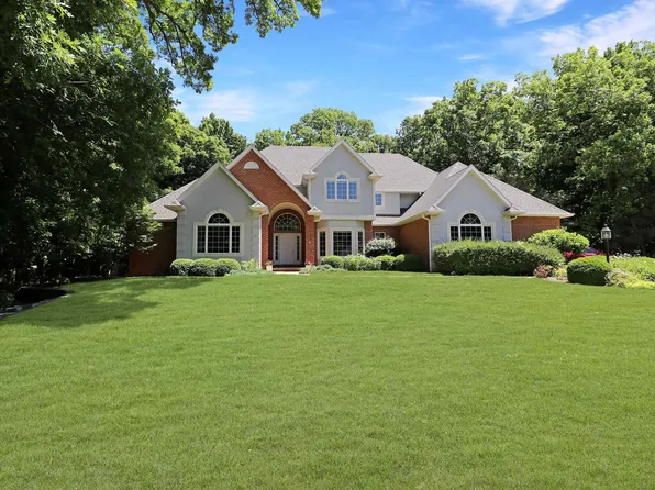 701 W Bridgetowne Ct, Dunlap, IL 61525