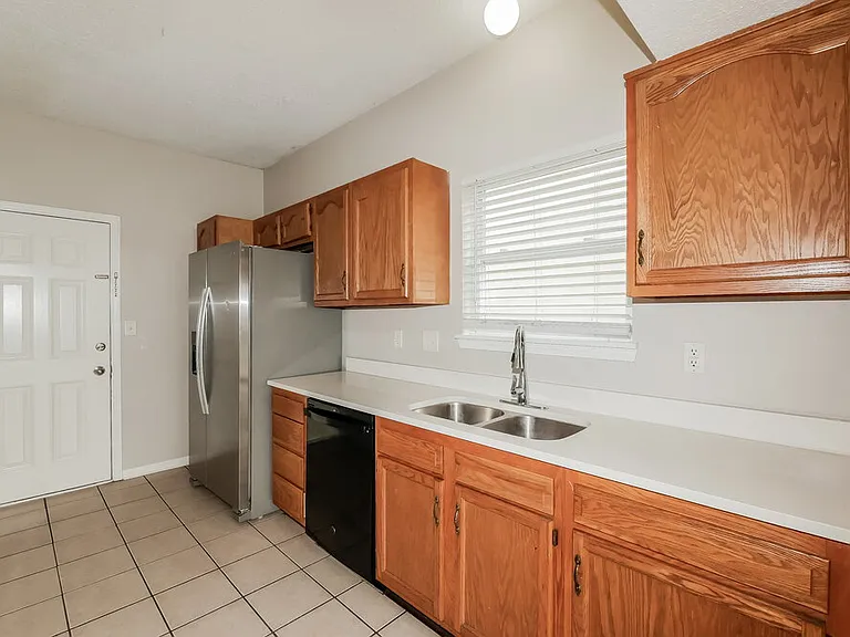 7204 Parklake Pl — Photo 10