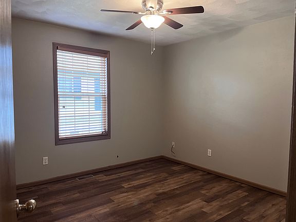 4th image of 5215 W Harp Hollow Rd #5215B
