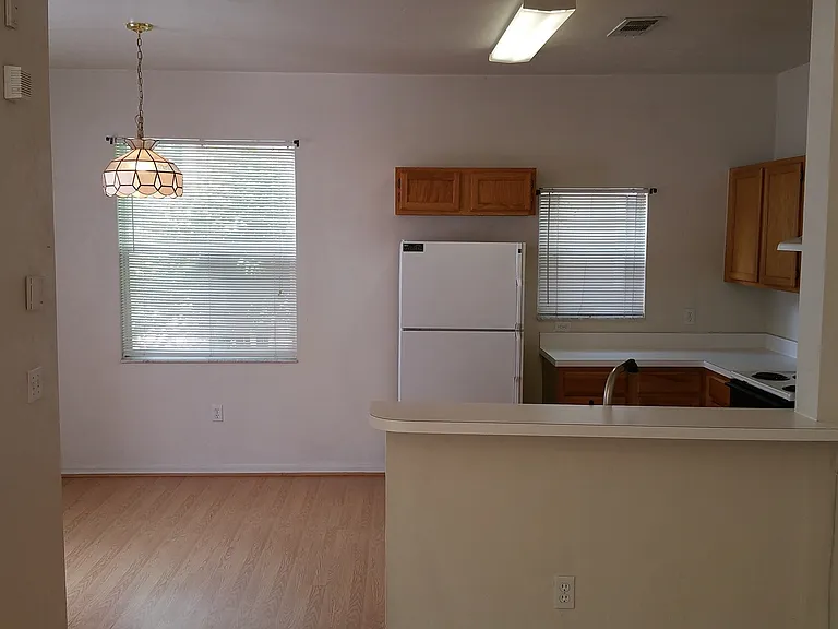 1710 NW 7th St #401 — Photo 5