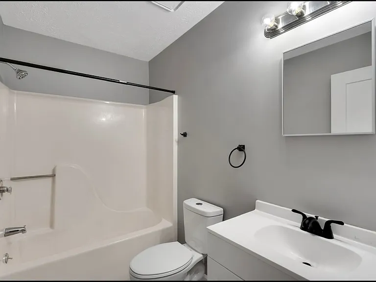 11728 Tazwell Dr — Photo 9